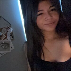 Meet your Posher, Kira